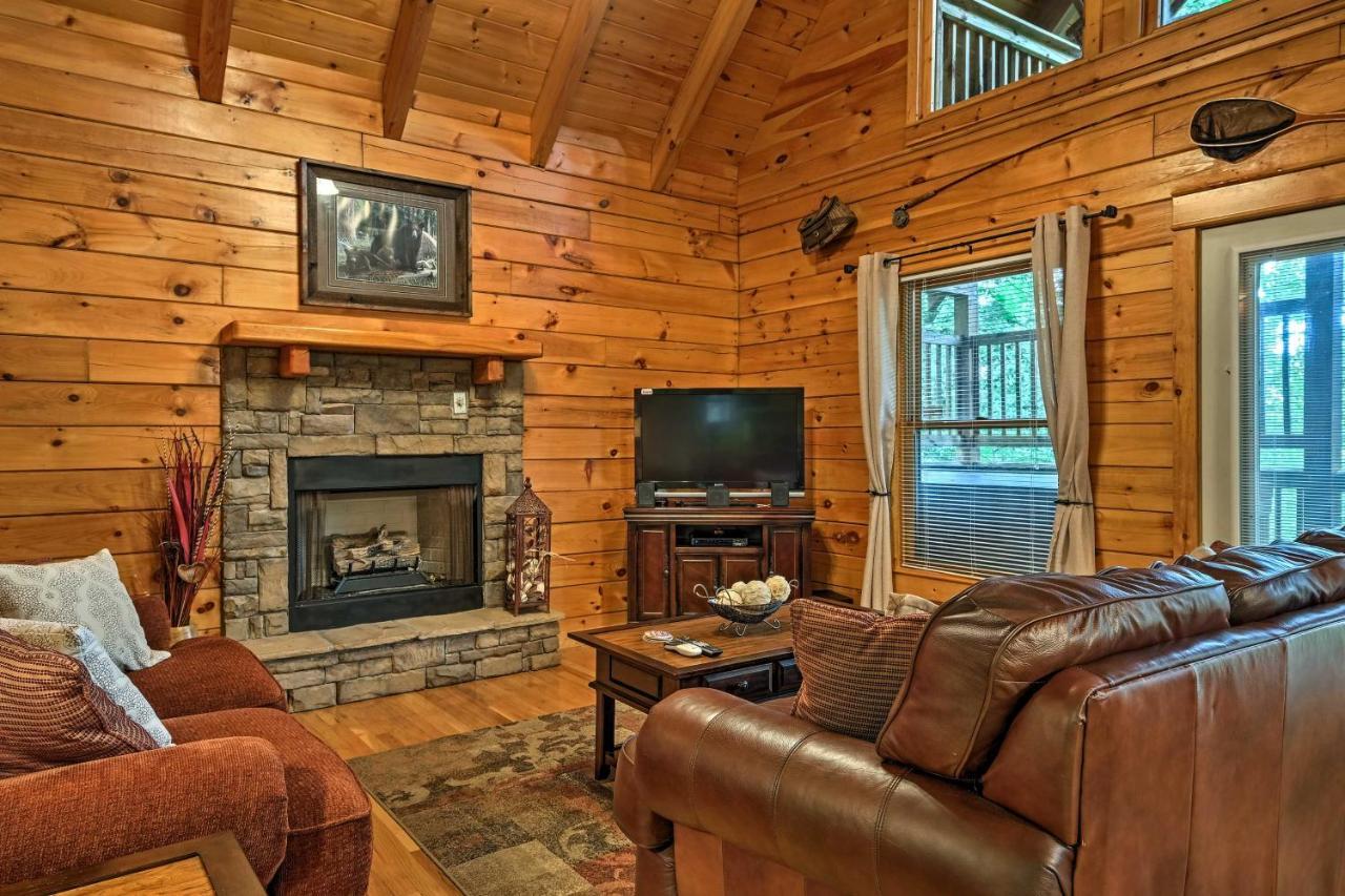 Pigeon Forge Cabin With Hot Tub, Grill And Pool Table! Villa Sevierville Buitenkant foto