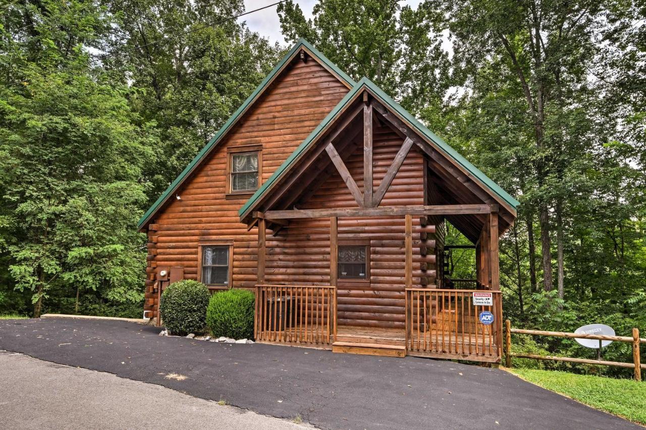 Pigeon Forge Cabin With Hot Tub, Grill And Pool Table! Villa Sevierville Buitenkant foto