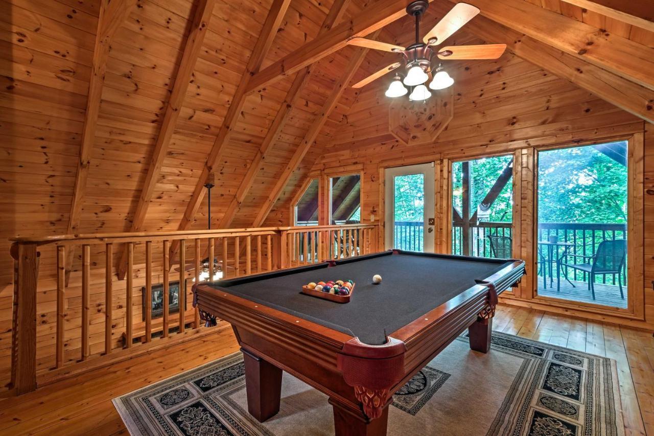 Pigeon Forge Cabin With Hot Tub, Grill And Pool Table! Villa Sevierville Buitenkant foto