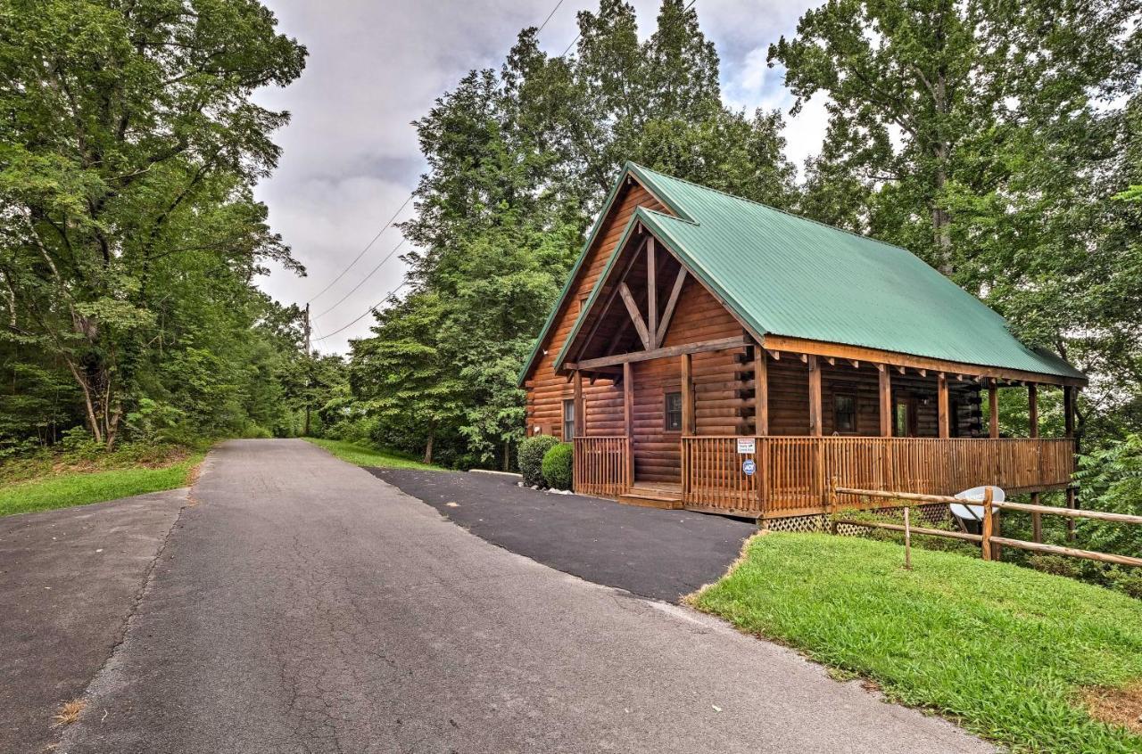 Pigeon Forge Cabin With Hot Tub, Grill And Pool Table! Villa Sevierville Buitenkant foto