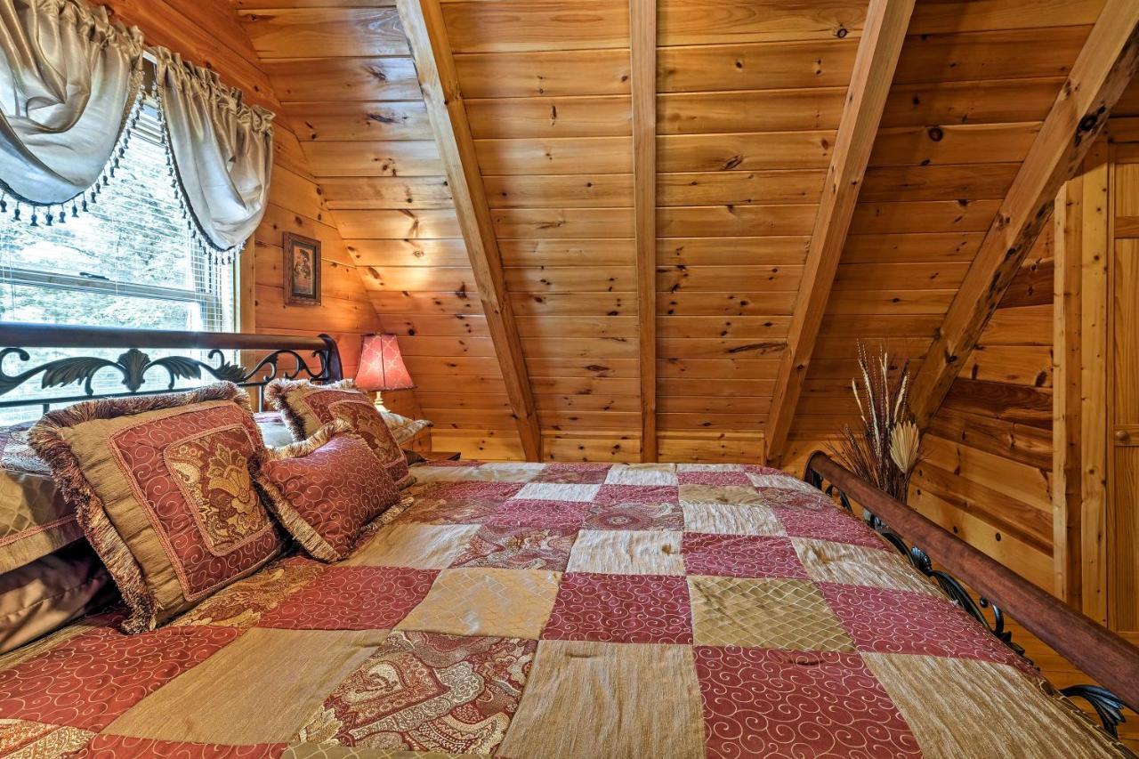 Pigeon Forge Cabin With Hot Tub, Grill And Pool Table! Villa Sevierville Buitenkant foto